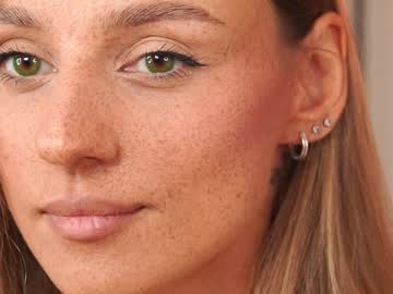 webcam girl artease image #8119026
