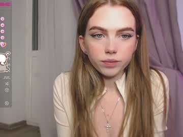 webcam girl small_blondee image #3066728