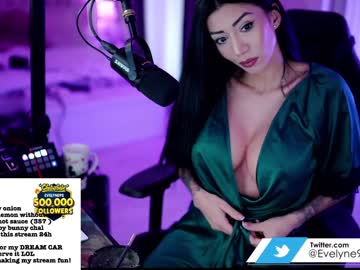 webcam girl evelyne92 image #2012693