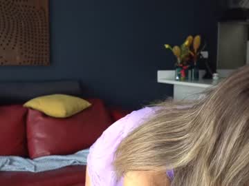 webcam girl beyllove_d image #2234387