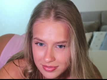 webcam girl ella_twinkle image #7794801