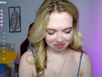 webcam girl small_blondee image #3821730