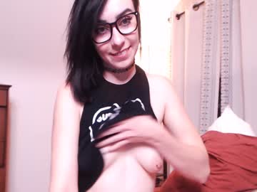 webcam girl eeeveee image #269104