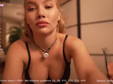 webcam girl bestie_online image #9401876