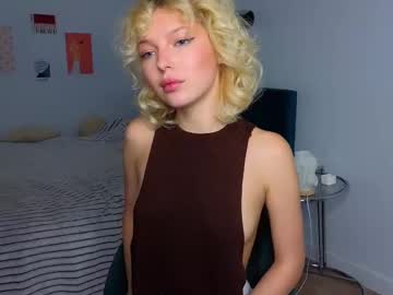 webcam girl hunter_eyess image #9386046