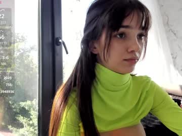 webcam girl sassyt33n image #8002295