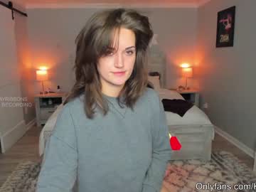 webcam girl kayribbons image #931530