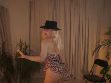 webcam girl excitease image #4813657