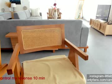 webcam girl carolinaherera image #3759283