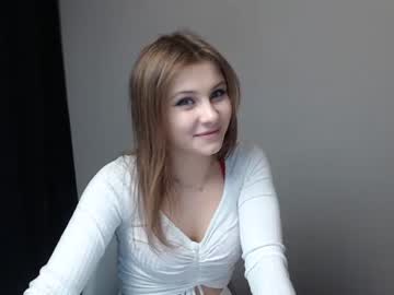 webcam girl relax_nina image #388111