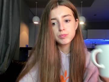 webcam girl coy_amina_ image #2758215