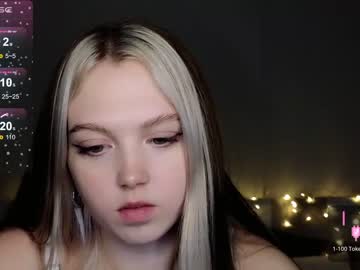 webcam girl small_blondee image #5602346