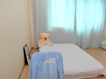 webcam girl yana_squrel_22 image #2061075