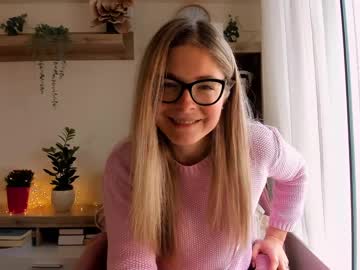 webcam girl bestgirl_ofthe_neighborhood image #3667088