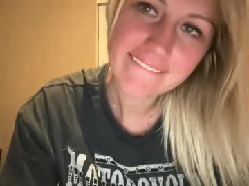 webcam girl smexxii93 image #7470285