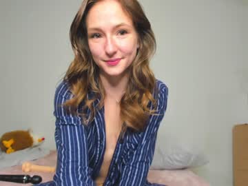 webcam girl innocentprovenguilty image #1039373