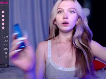 webcam girl small_blondee image #2479021