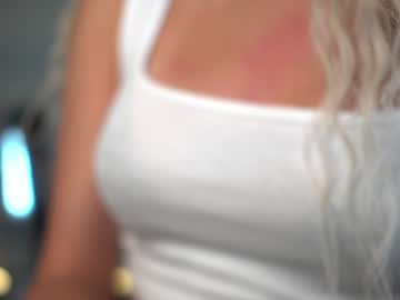 webcam girl kelly_the_horniest image #4966056