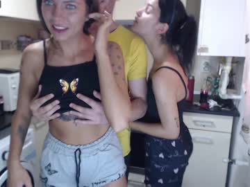 webcam couple maya_and_guests image #4645707