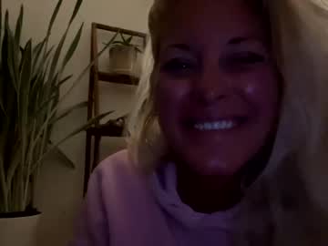 webcam girl sexxyrebexxy image #247890