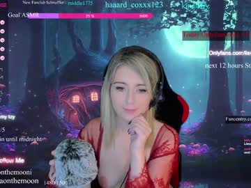 webcam girl kimilee22 image #4371258