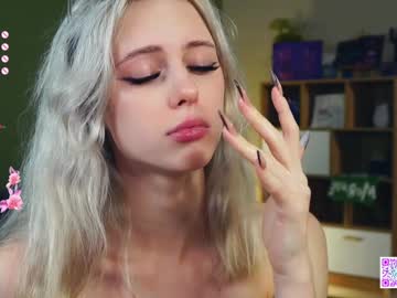 webcam girl audreycarvin image #8227579