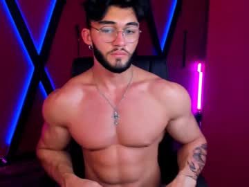 webcam man merlin_muscular image #7431772