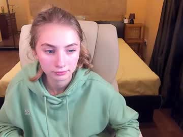 webcam girl carrie_kerrr image #2401128
