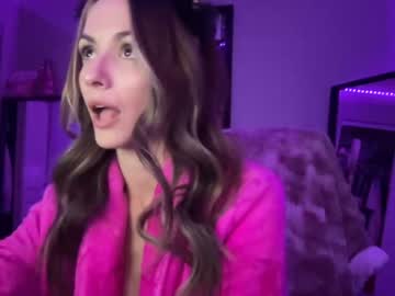 webcam girl lilbbyshy image #3129488