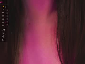 webcam girl lucie_beltran image #5742213
