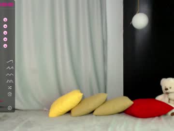 webcam girl small_blondee image #2478904