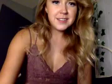 webcam girl winterbunny69 image #6188033