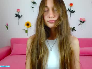 webcam girl ambertan1 image #2730551