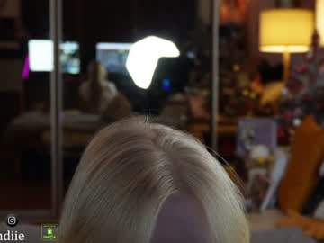 webcam girl bestblondiiecb image #6192732
