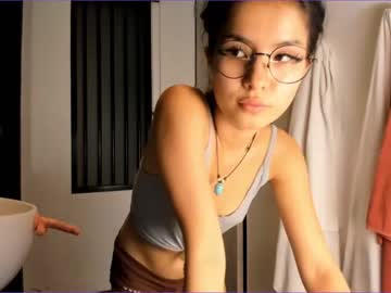 webcam girl akino_17 image #1753040