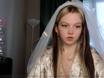 webcam girl small_blondee image #6451541