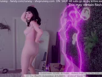 webcam girl runesy image #8481956