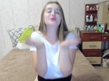 webcam girl emmika_ image #2652918