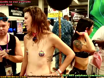 webcam couple honeyand_thebear image #2229894