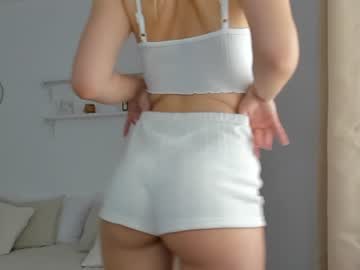 webcam girl rennatha21 image #2082573