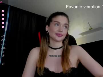 webcam girl emilia__cute image #8948024