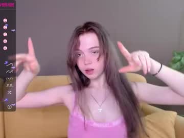 webcam girl small_blondee image #1743900