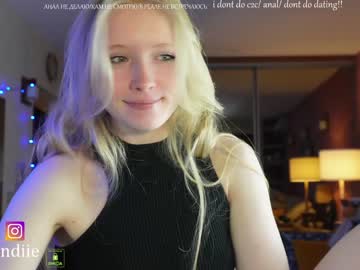webcam girl bestblondiiecb image #4306927