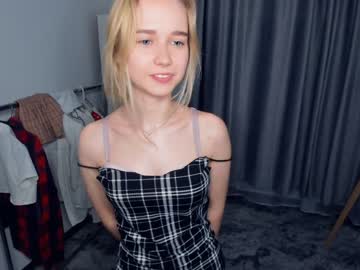 webcam girl fresh_cherries image #5302620
