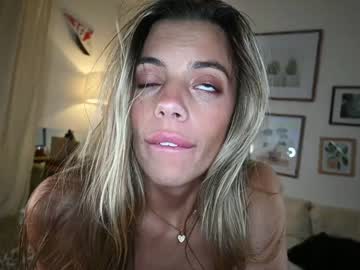 webcam girl getnzked image #6704630