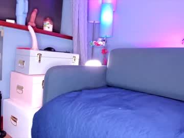 webcam girl littlee33 image #6371093