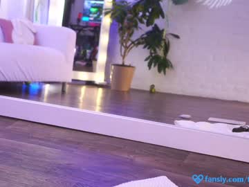 webcam girl eva_fashionista image #4165784