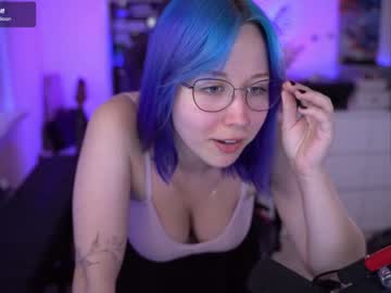webcam girl blue_mooncat image #7425553