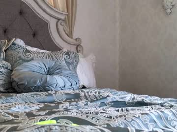 webcam girl littlegreekflower image #6220360