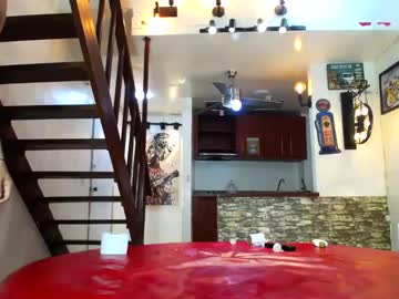 webcam man boranget image #8566622